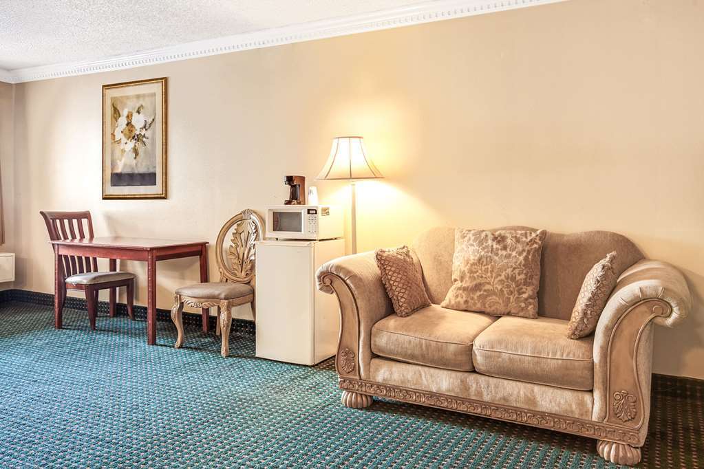Knights Inn Mount Laurel Ruang foto